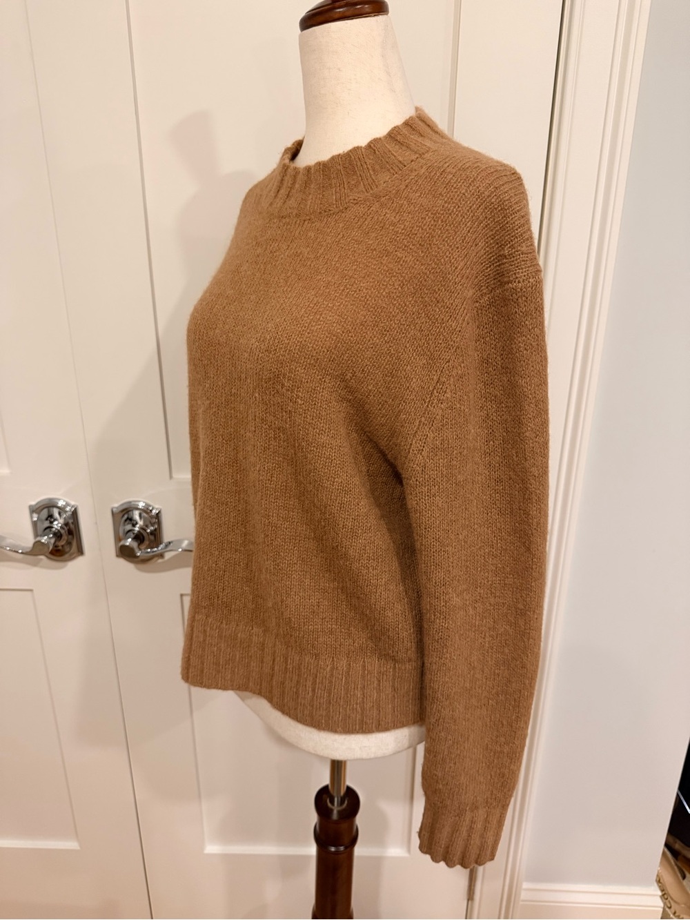 Everlane Alpaca Cropped Camel Crewneck Sweater - Picture 11 of 15